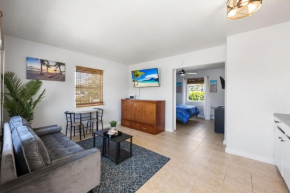 Cottage Bungalow Near Beach! King Bed with Pool & BBQ